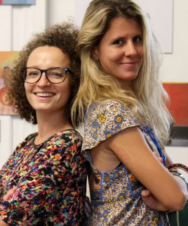 Jeanne et Daphnée font du commerce équitable avec Mazonia