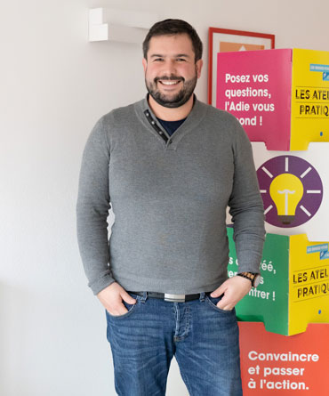 Julien Conseiller Adie à l'agence de Limoges