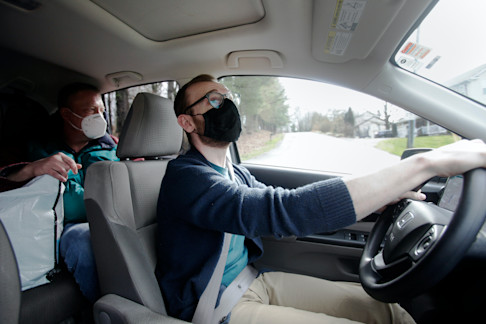 Marcus Blankenship drives a passenger during a recent Lyft ride. Photo by Angela Wilhelm for EdSurge.
