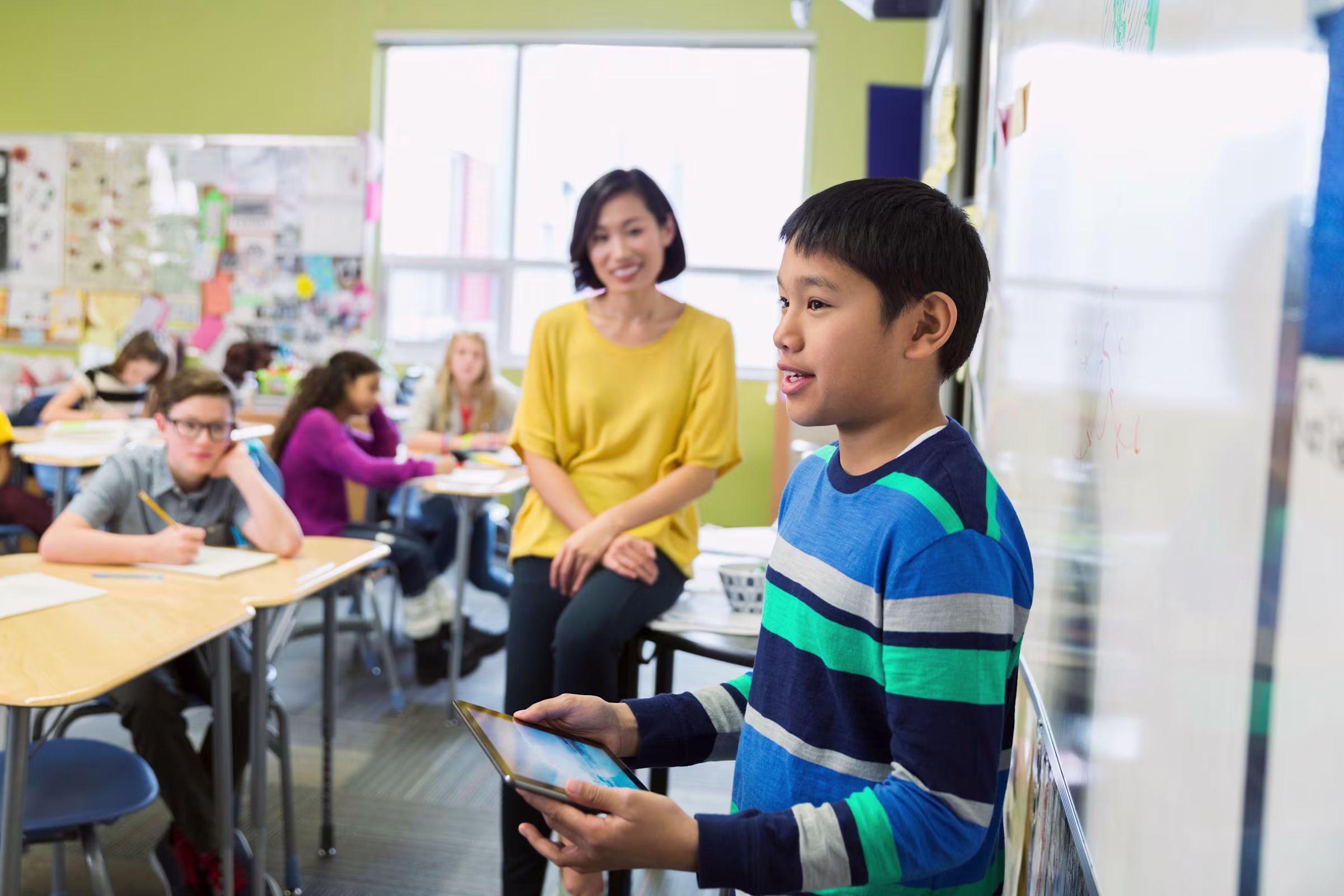 5 Essential Questions Educators Have About AI