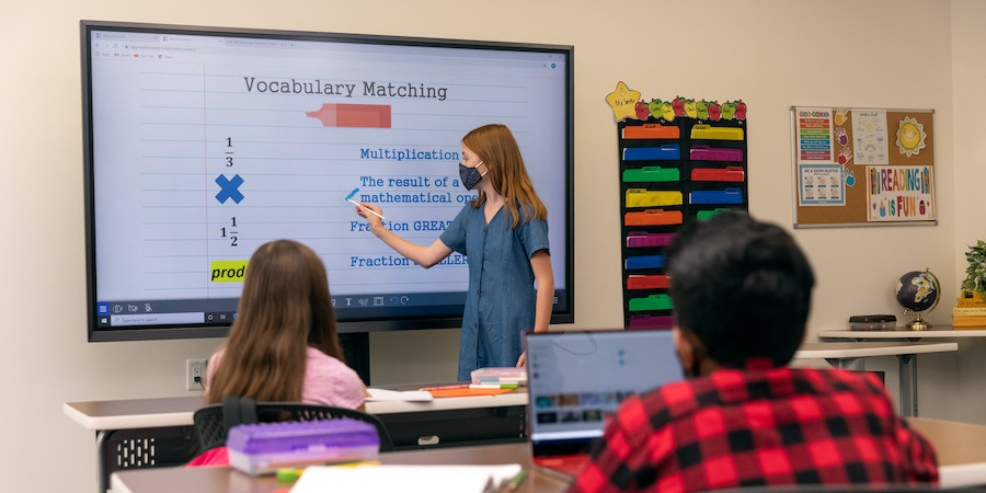 The Samsung Interactive Display transforms any classroom into a collaboration space.