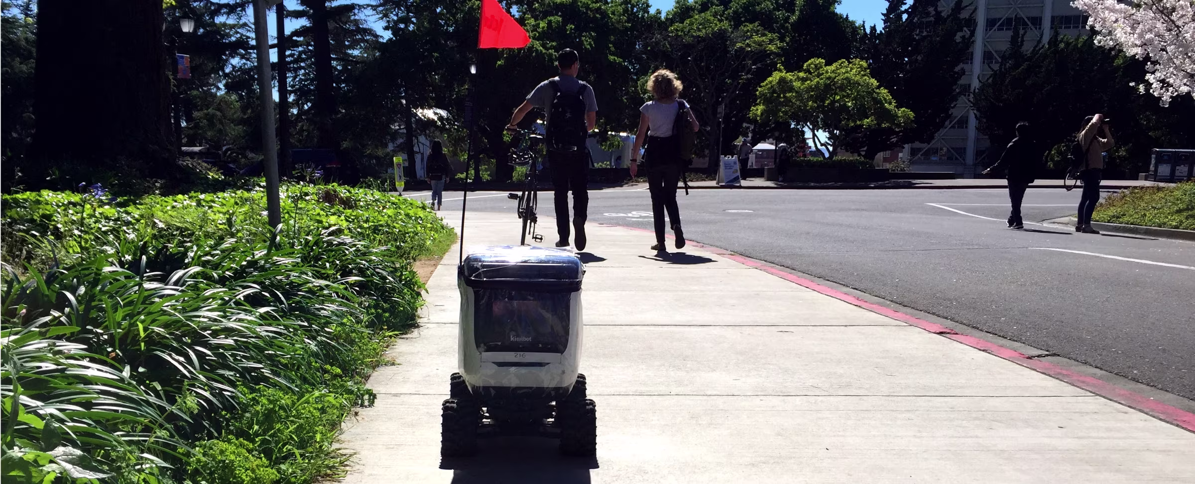 The Robots Have Arrived on Campus. They Come Bearing Food.