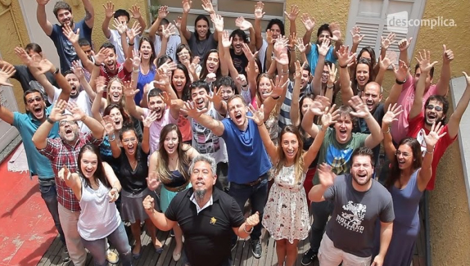 The Descomplica team
