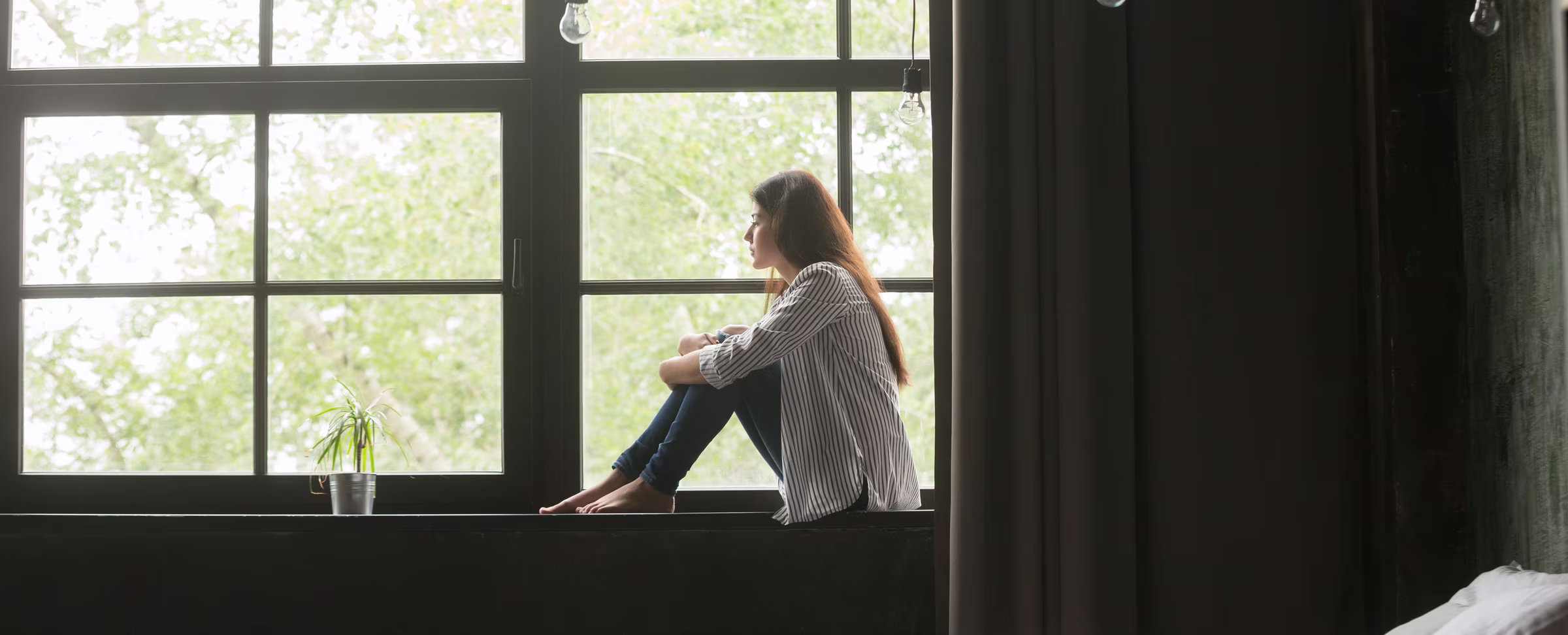 Can a Residential College Sell an Online Experience in a Crisis?