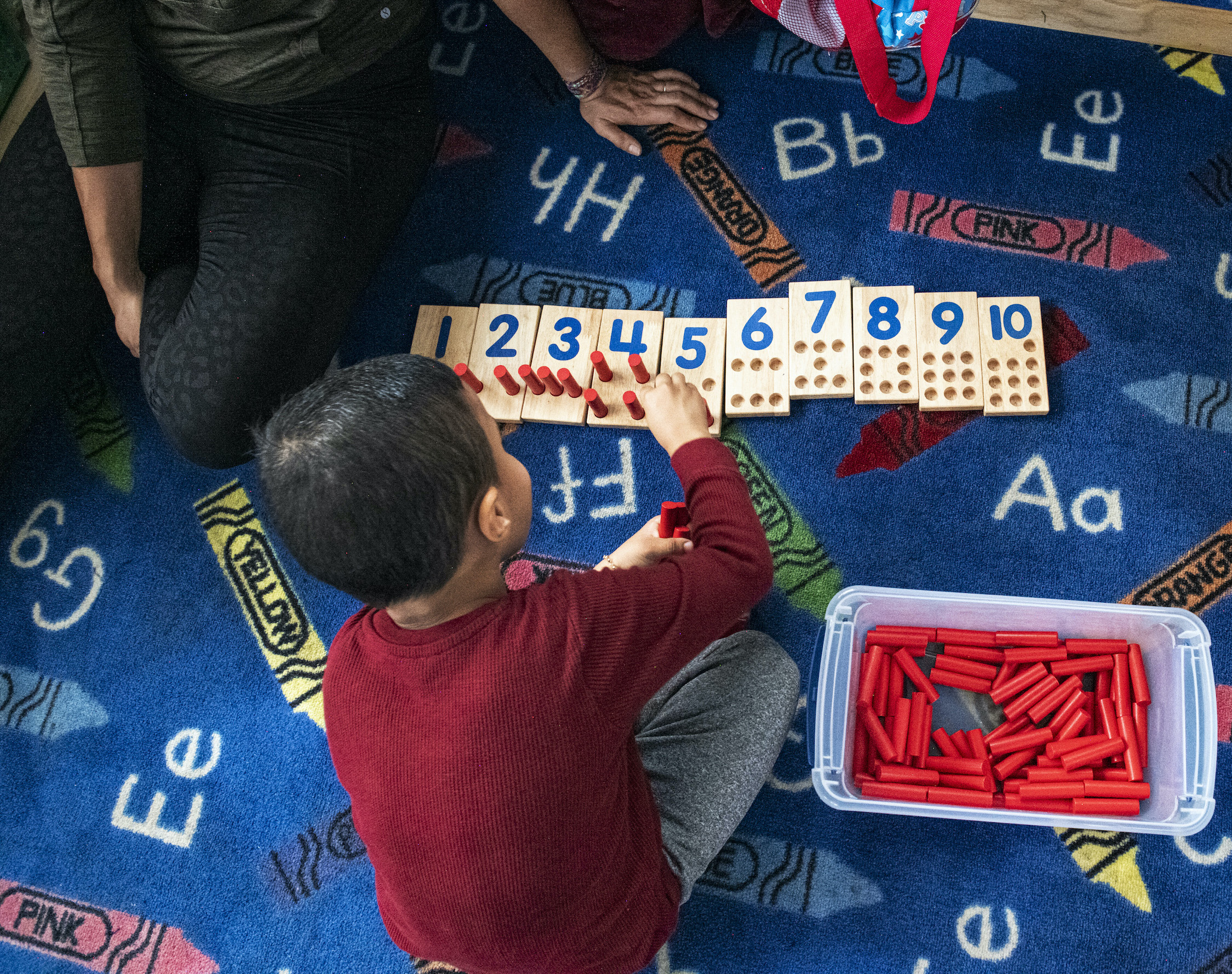 Francisco Zelaya, 4, plays with a counting game while counting out-loud in Spanish on El Busesito in El Jebel, Colorado on Thursday, September 29, 2022.
