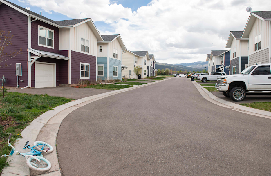Grace Avenue neighborhood