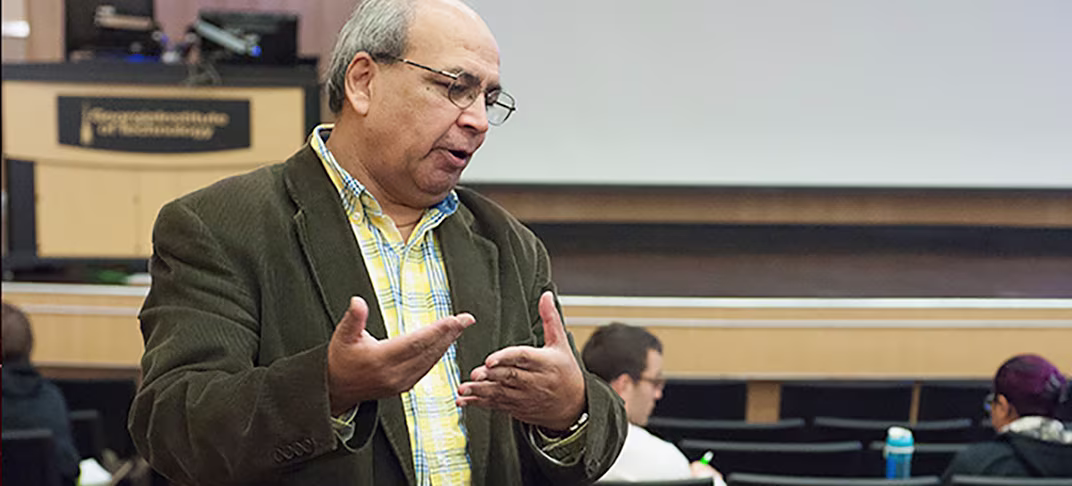 Can a ‘Family of Bots' Reshape College Teaching?