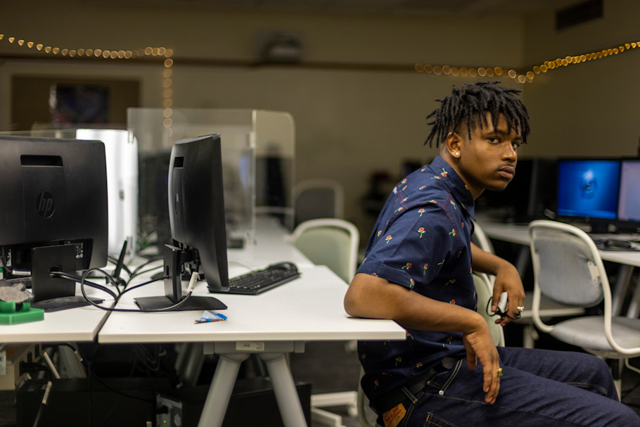 Vernell Cheneau III at his high school in New Orleans. Photo by L. Kasimu Harris for EdSurge.
