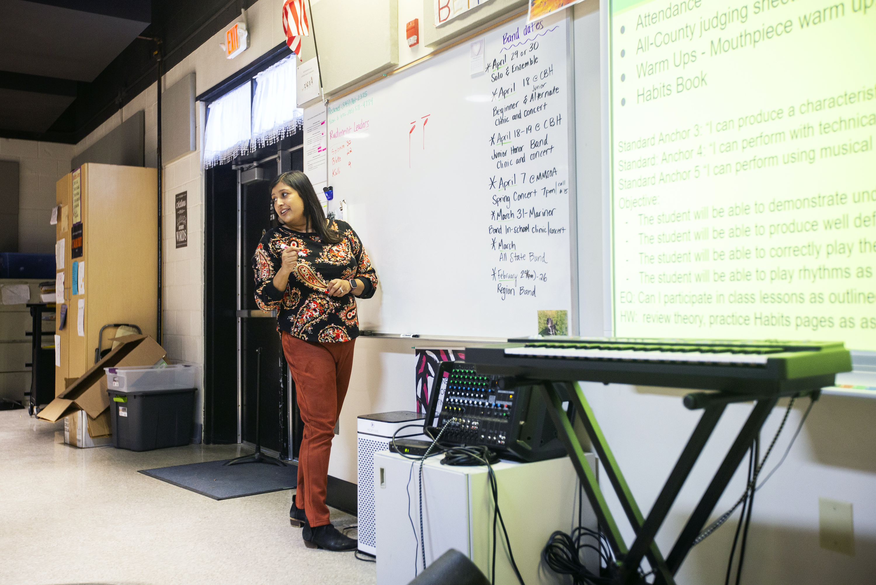 Swati Linder teaching music at Marrington Middle School of the Arts in Goose Creek, South Carolina. Photo by Gavin McIntyre for EdSurge.