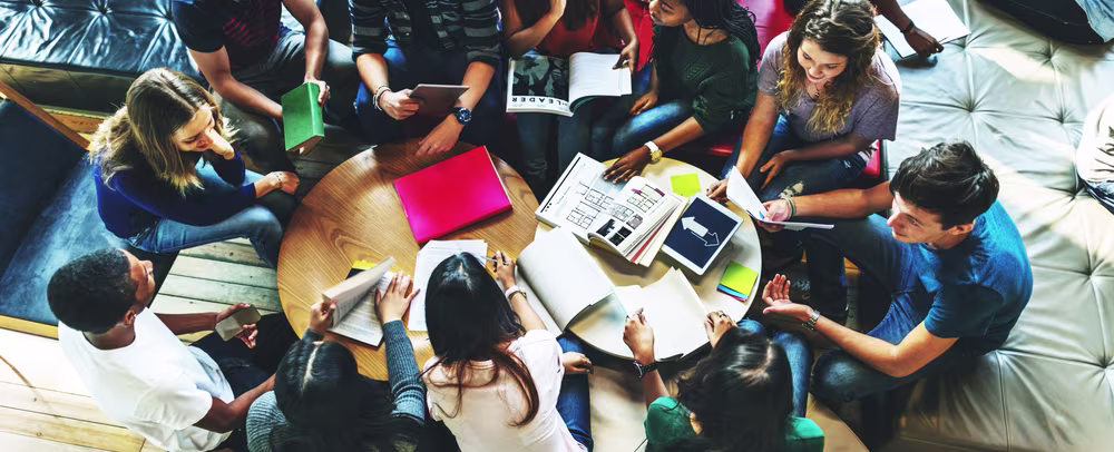 Forget the Mall. These Days, Teens Go to Library Makerspaces