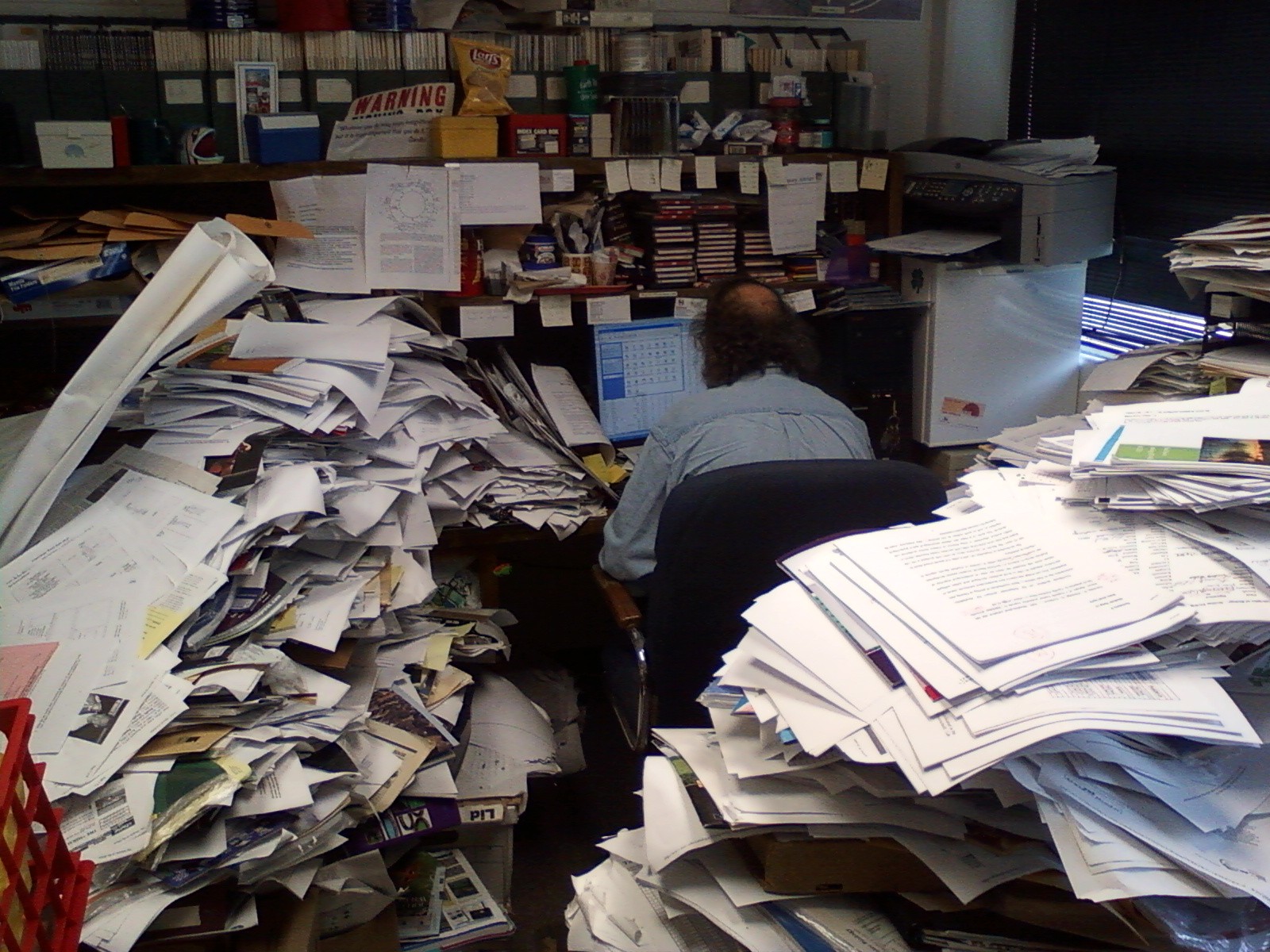 To Get More Students to Office Hours, Colleges Rethink the Faculty Office
