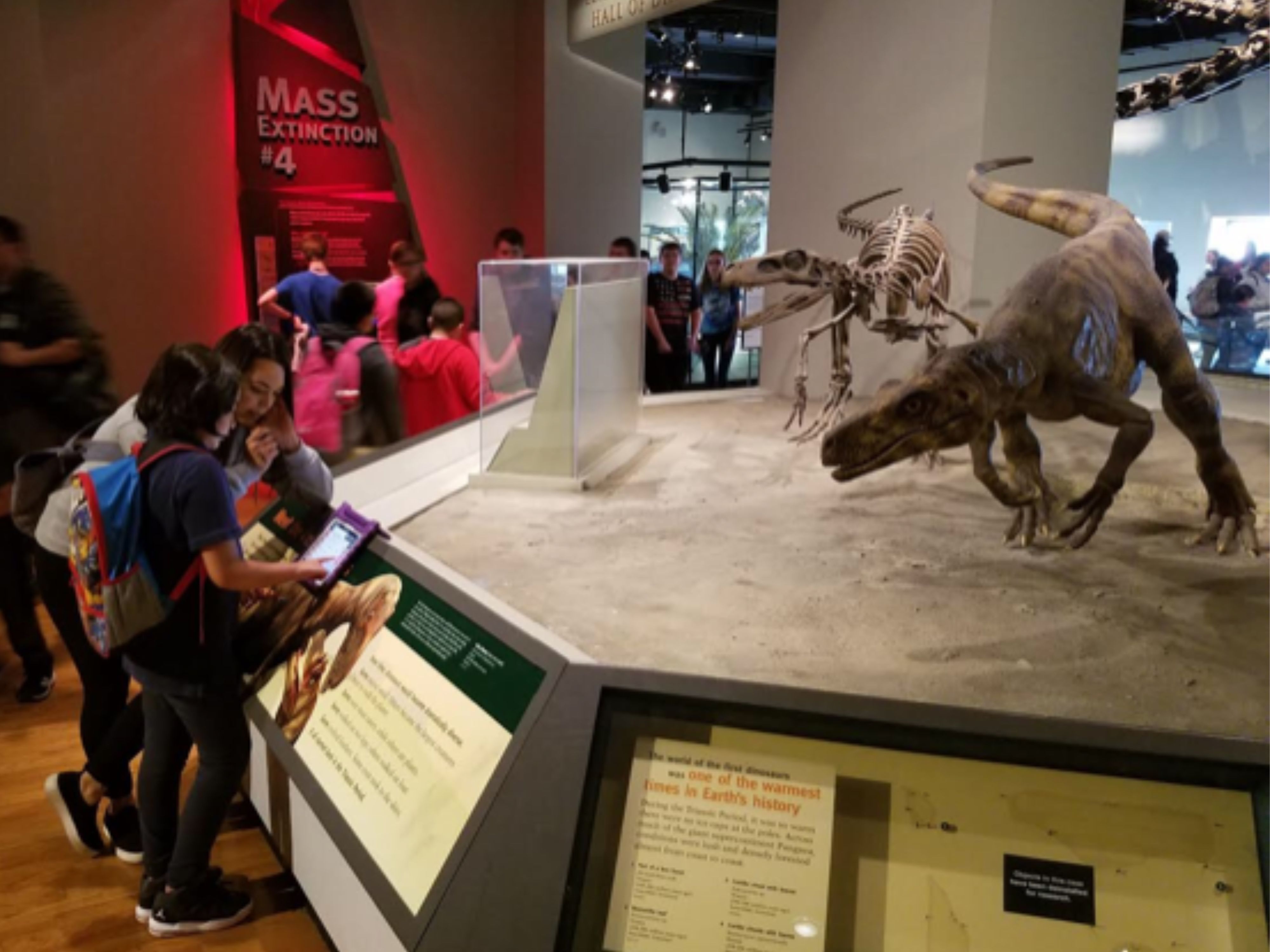 Liliana Diaz-Vasquez with students during a field trip to a science museum. (Courtesy of Diaz-Vasquez)