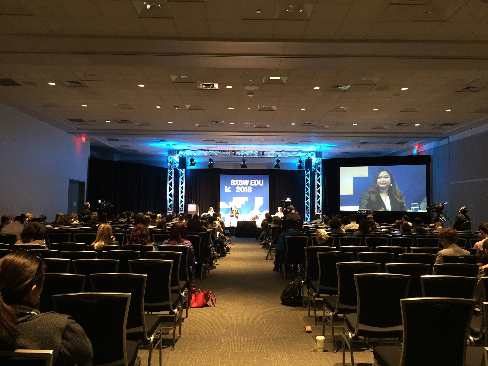 The audience listens as three panelists discuss their experience being entrepreneurs from underrepresented backgrounds. (Source: Tina Nazerian)