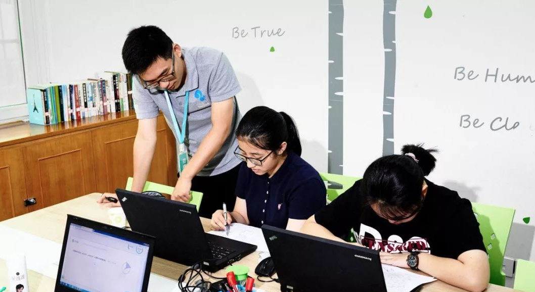 Students at a Squirrel AI Learning center. Source: Squirrel AI.
