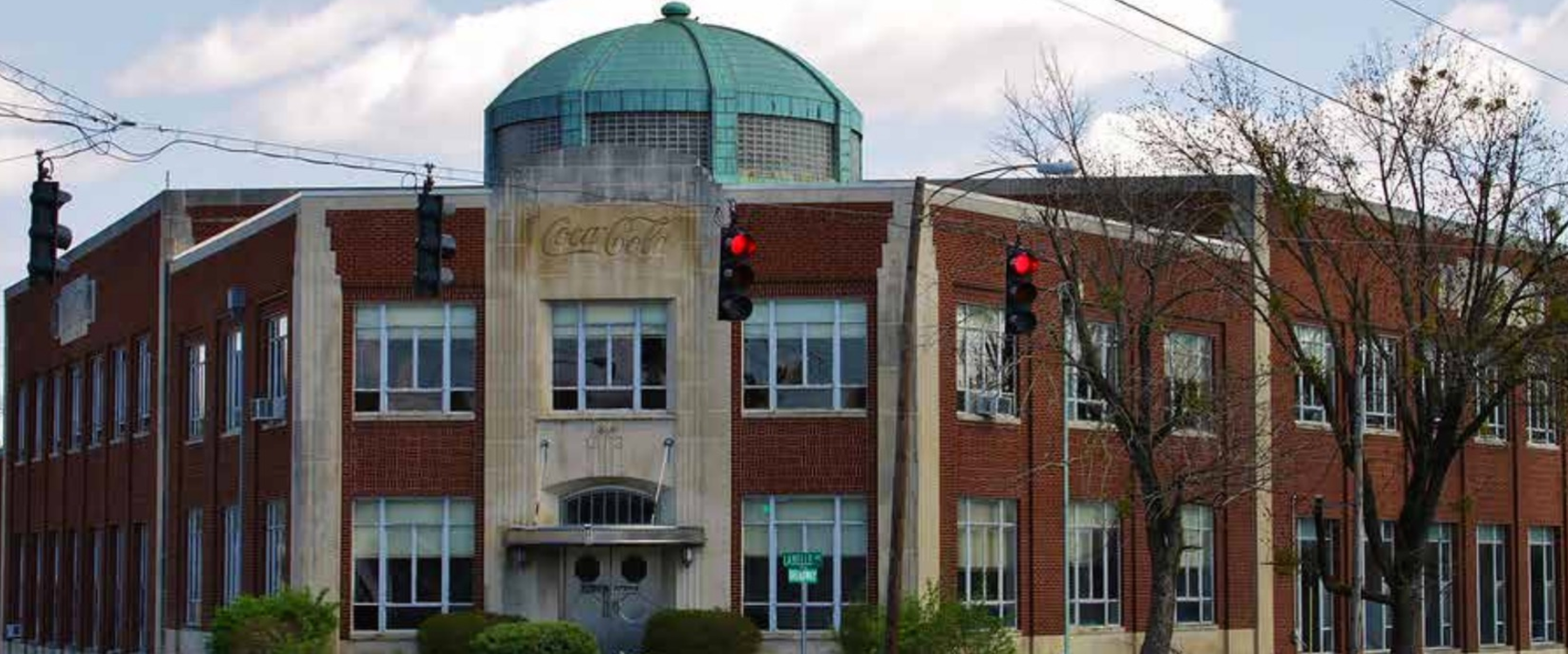Coca Cola Building, Image Credit: Lights in My Hometown