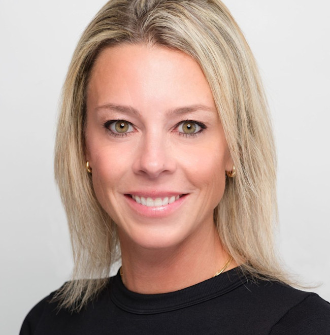 Provider - Lindsay Coursen, RN