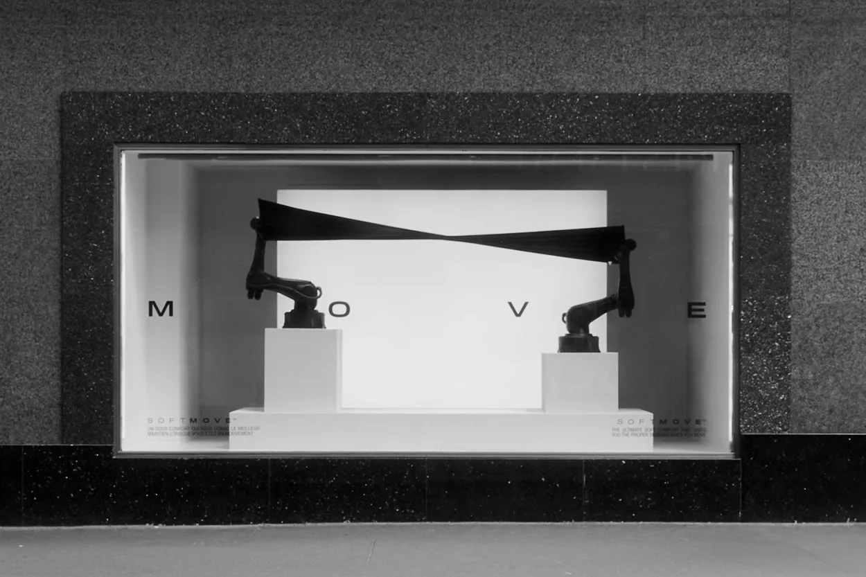 H&M Move, Paris takeover