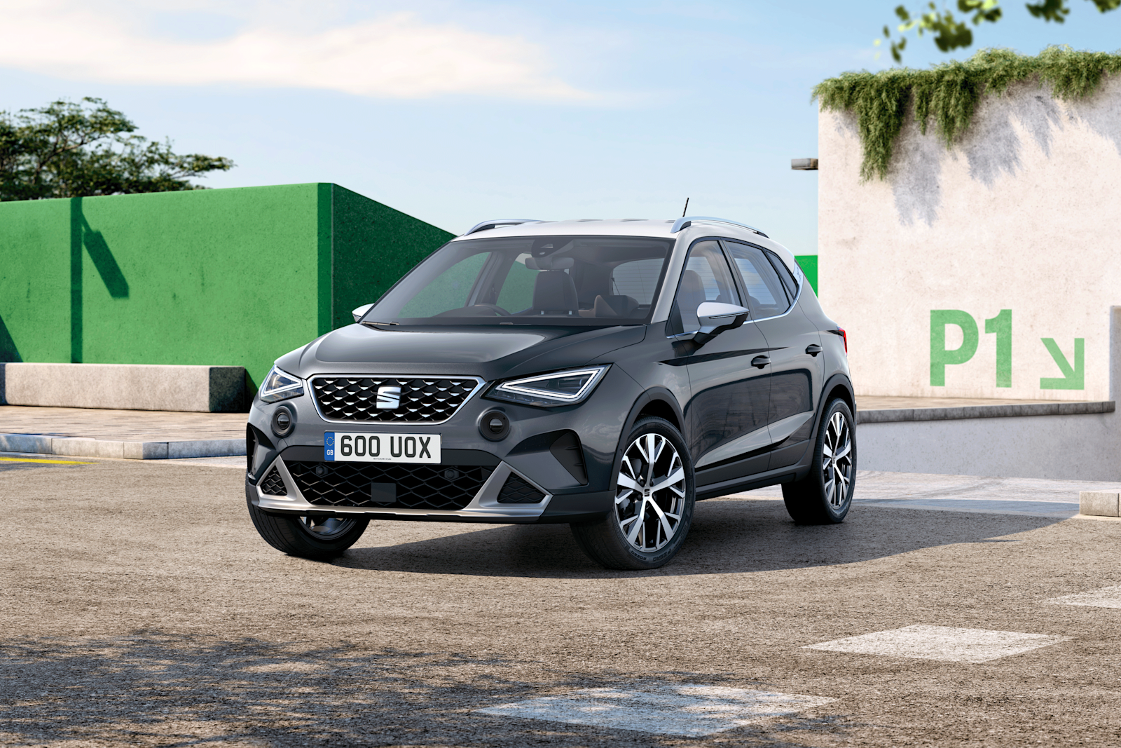 Seat Arona in black