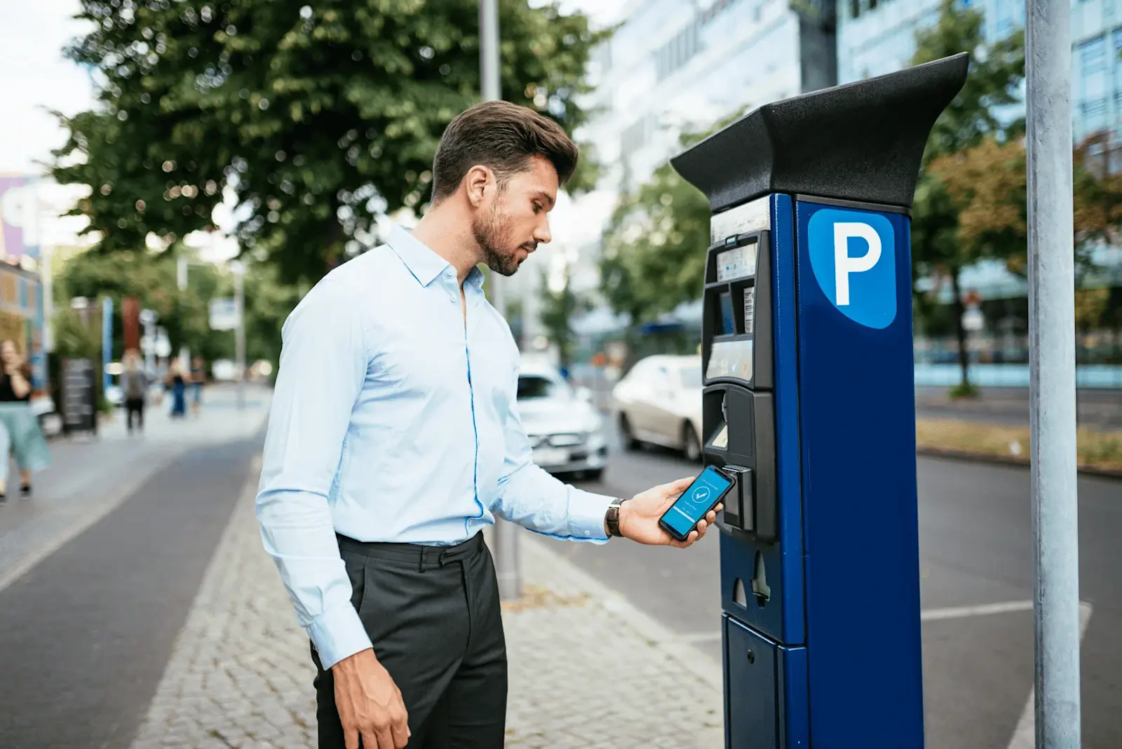 Foto: Batrugsmasche Qusihing bei Parkuhren