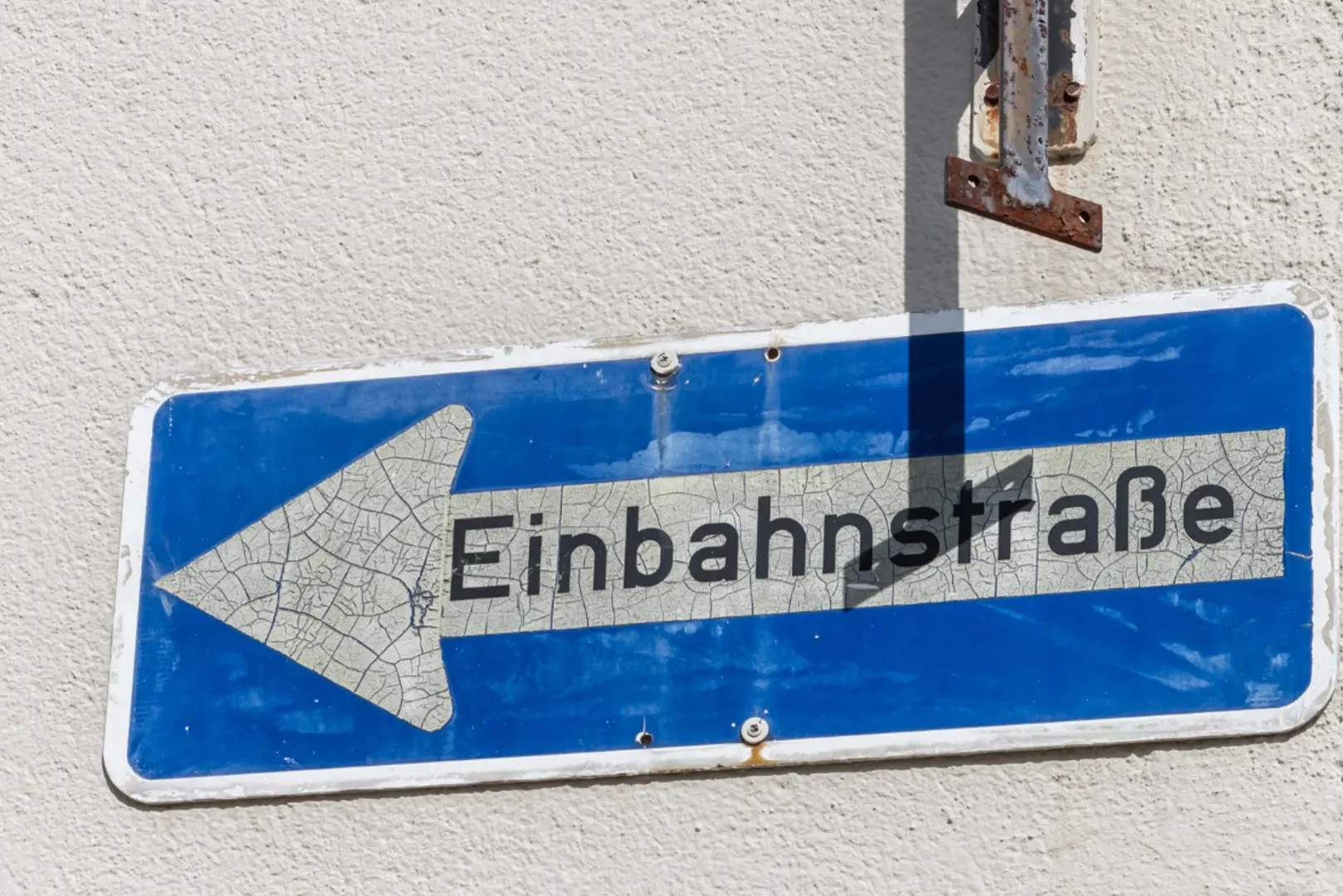 Blogartikel: BGH-Grundsatzurteil: Rückwärtsfahren in Einbahnstraße verboten