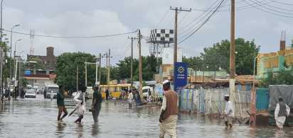 People affected by heavy rainfall and flooding in Kassala