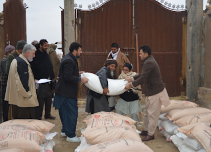 Distribution to support farmers in the northern province of Balkh