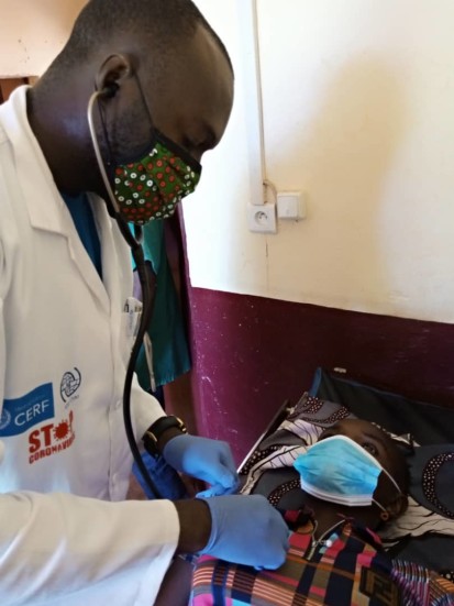 The NGO Médecins d'Afrique trains community health workers on the treatment of COVID-19 patients. ©Médecins d'Afrique. Sibut, Kemo Prefecture, CAR, 2020.