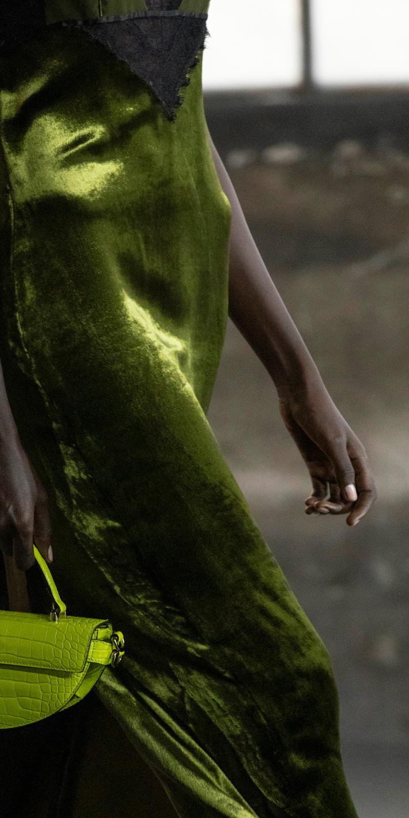 GUCCI Women's Fall Winter 2024 Fashion Show | Details | GUCCI
