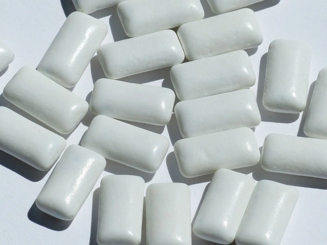 gum containing xylitol