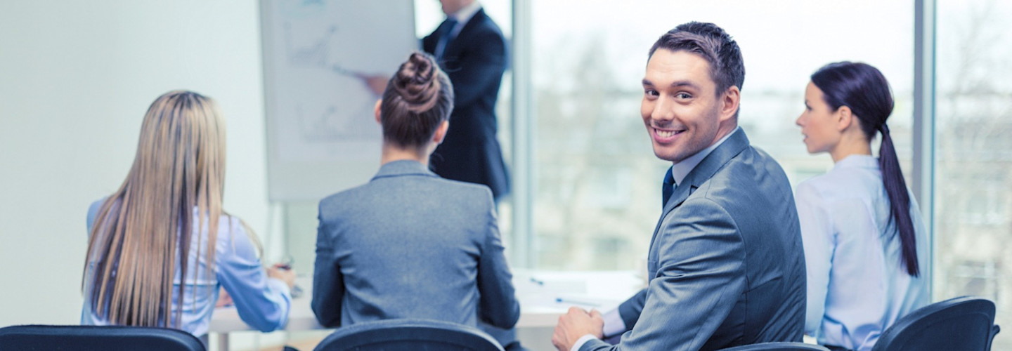 Reclutamiento omnicanal: Cómo aprovechar varios medios para llegar a agentes nuevos