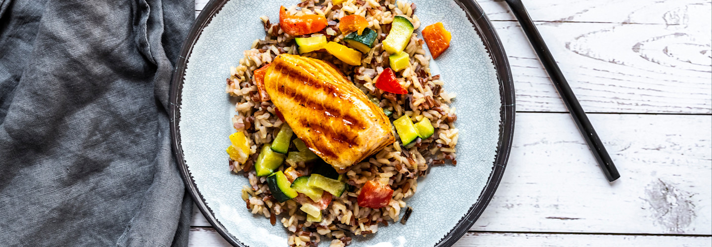 Pescado, arroz y verduras
