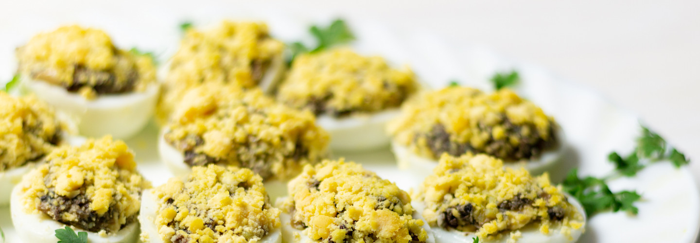 Huevos rellenos con sardinas