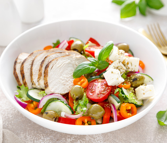 Una versión moderna con proteína para un clásico mediterráneo.