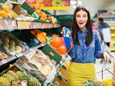 Muchos de los mitos o modas que circulan, sobre todo en Internet, nos llevan a practicar hábitos que creemos nos protegen de enfermedades o nos ayudan a perder peso, cuando en realidad podrían tener el efecto contrario. Repasemos los más comunes…