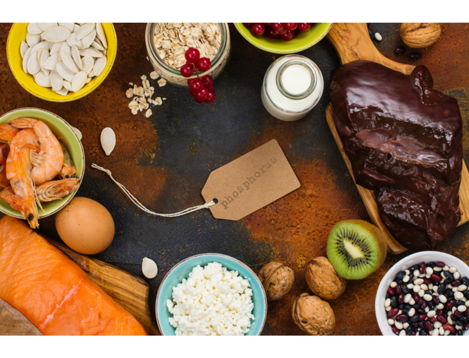 El fósforo es junto al calcio el mineral más abundante del organismo, muchos especialistas estiman que llega a constituir el 1% de nuestro peso. Esta presencia se debe a que es necesario para cumplir muchas de las funciones más importantes del cuerpo.