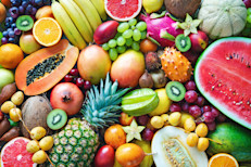 Para seguir una dieta saludable y tener una buena digestión, es fundamental consumir frutas y vegetales. Sin embargo, algunas personas ven difícil llegar a cumplir la "cuota diaria" que recomiendan los expertos. Pero, en forma de jugo o batido puede ser más fácil incorporar su poder nutritivo y obtener sus beneficios. Aquí te contamos más: