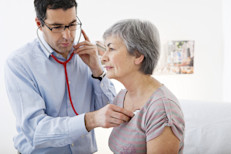 Las personas con psoriasis tienen un mayor riesgo de otros problemas de salud, tales como enfermedades del corazón, diabetes, ataque al corazón, enfermedad de Crohn, obesidad, hipertensión, depresión y hasta un 30% de las personas que tienen psoriasis, desarrollan artritis psoriásica, informa la Fundación Nacional de la Psoriasis.
