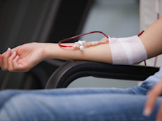 La donación de sangre al menos una vez al año podría reducir el riesgo de un ataque cardíaco en un 88%, según un estudio publicado en la American Journal of Epidemiology.