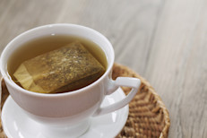 Además de seguir estos consejos, puede probar algunos remedios naturales para aliviar los síntomas de tu acidez,
