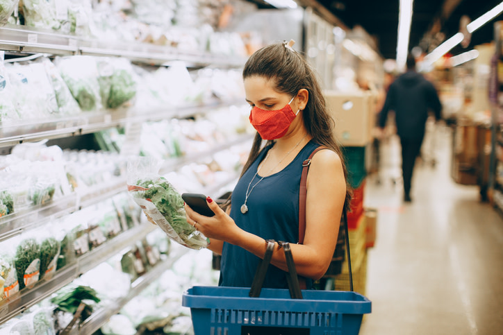 A pesar de su gran incidencia en la población mundial, la diabetes tipo 2 es una enfermedad prevenible. Profesionales de salud resaltan que incluyendo ciertos alimentos en la dieta y limitando otros se pueden controlar los niveles de azúcar en sangre. 