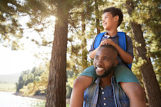 Aprender a expresar sentimientos es el primer paso en el manejo del enojo de una manera sana. Los padres deben ayudar a los niños enseñándoles a poner nombres a las diferentes emociones, pues los sentimientos no nacen con uno, sino que se educan con el ejemplo. 