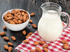 Para los alérgicos a la lactosa, es una medida recomendable. Pero dejar de tomar leche “podría limitar innecesariamente la ingesta de calcio y el aporte de vitaminas A, D, E y B” aseguró la Dra. Luna.