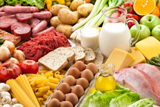 Como fuente de proteínas de una dieta saludable debemos incluir porciones moderadas de productos lácteos (queso y yogur), aves de corral, pescado y huevos. Por ahora, la evidencia, parece demostrar que la sustitución de cualquiera de estos alimentos sólo con soya no necesariamente mejora la salud, según la Escuela de Medicina de Harvard. 