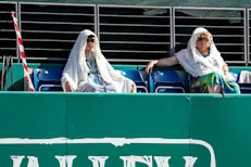 Aunque sus efectos son prevenibles, cada año el calor extremo causa la muerte de cientos de personas. Cuida tu salud y la de quienes te rodean y sigue las recomendaciones de los Centros para el Control y Prevención de Enfermedades (CDC) para protegerte en esta temporada.