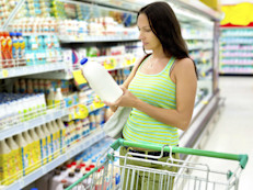 La nutrióloga de MiDiabetes dijo que la leche más recomendable para toda la familia es la descremada o “light”, al igual para las personas que tienen Diabetes.
