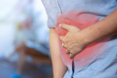La inflamación es un proceso natural del cuerpo que sirve para protegerlo de ciertas enfermedades y estimular la curación. Sin embargo, cuando se vuelve recurrente y llega a ser crónica, puede aumentar el riesgo de desarrollar enfermedades del corazón, diabetes y obesidad. Los siguientes alimentos e ingredientes pueden ser responsables de esta afección: