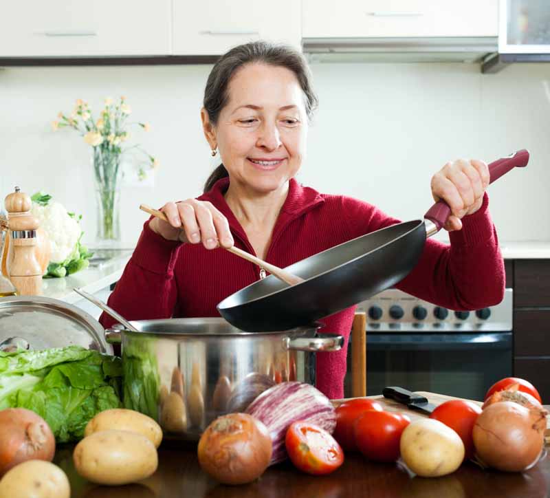 Es tiempo de ayuno y de recogimiento, pero también de volver a nuestras raíces para prepararnos para la Pascuas. Si en tu familia es tradición preparar platillos típicos, aquí encontrarás recetas deliciosas, fáciles de preparar y con muy pocas calorías. 