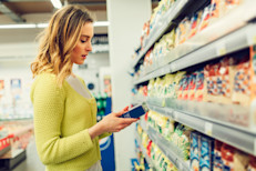 Al seleccionar alimentos procesados de soya, es importante leer las etiquetas para ver que el producto sea una buena fuente de proteína de soya y que sea bajo en grasas saturadas, colesterol y azúcar.