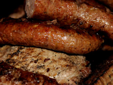 Con la llegada del verano, debes comenzar a pensar en dejar atrás algunos alimentos súper calóricos, ricos, pero no sólo en sabor sino también en grasas. Manténte alerta y conoce cuáles son esos "exquisitos enemigos", para alejarlos de la mesa...