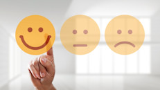Las falsas creencias pueden afectar la forma en que percibimos y afrontamos los problemas de salud mental, tanto los propios como los de los seres queridos que nos rodean y que tal vez necesiten ayuda. ¿Puedes determinar la diferencia entre mitos y realidades? Conoce la verdad sobre los mitos más comunes acerca de la salud mental.